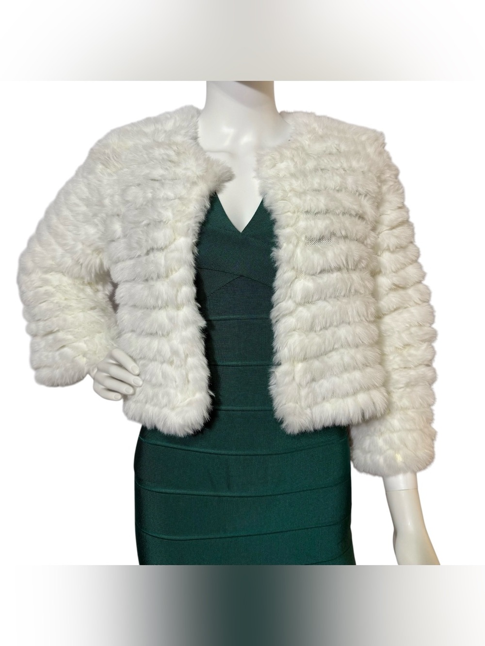 BCBG MAXAZRIA Faux Fur cropped shrug in ivory / cream color
Size XXS - Picture 3 of 8